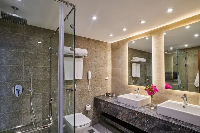 Maritim Jolie Ville Resort & Casino Badezimmer