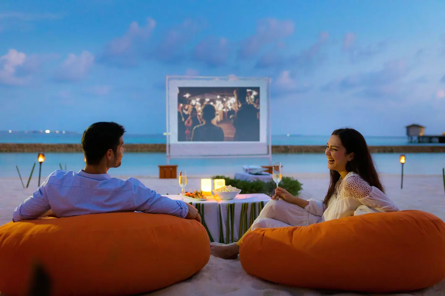 Centara Ras Fushi Resort & Spa Maldives LOUNGE_LOBBY