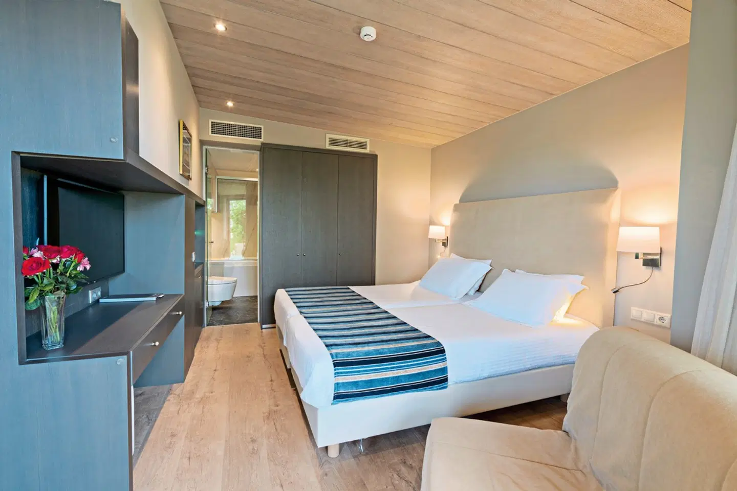 Kyma Suites Beach Hotel ROOM_EXAMPLE