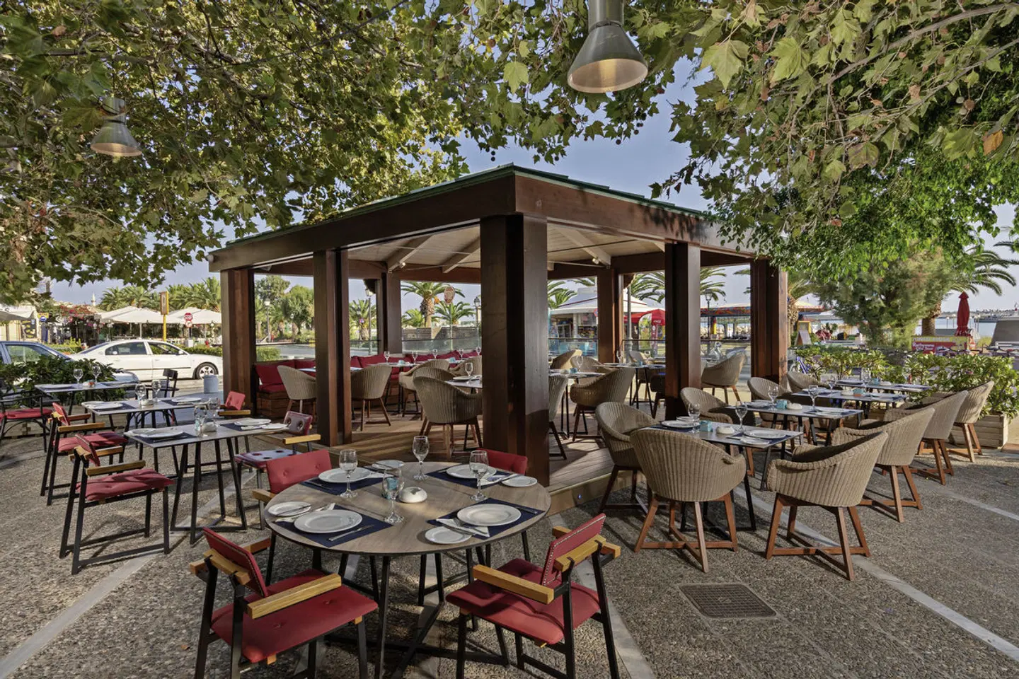 Kyma Suites Beach Hotel Terrasse