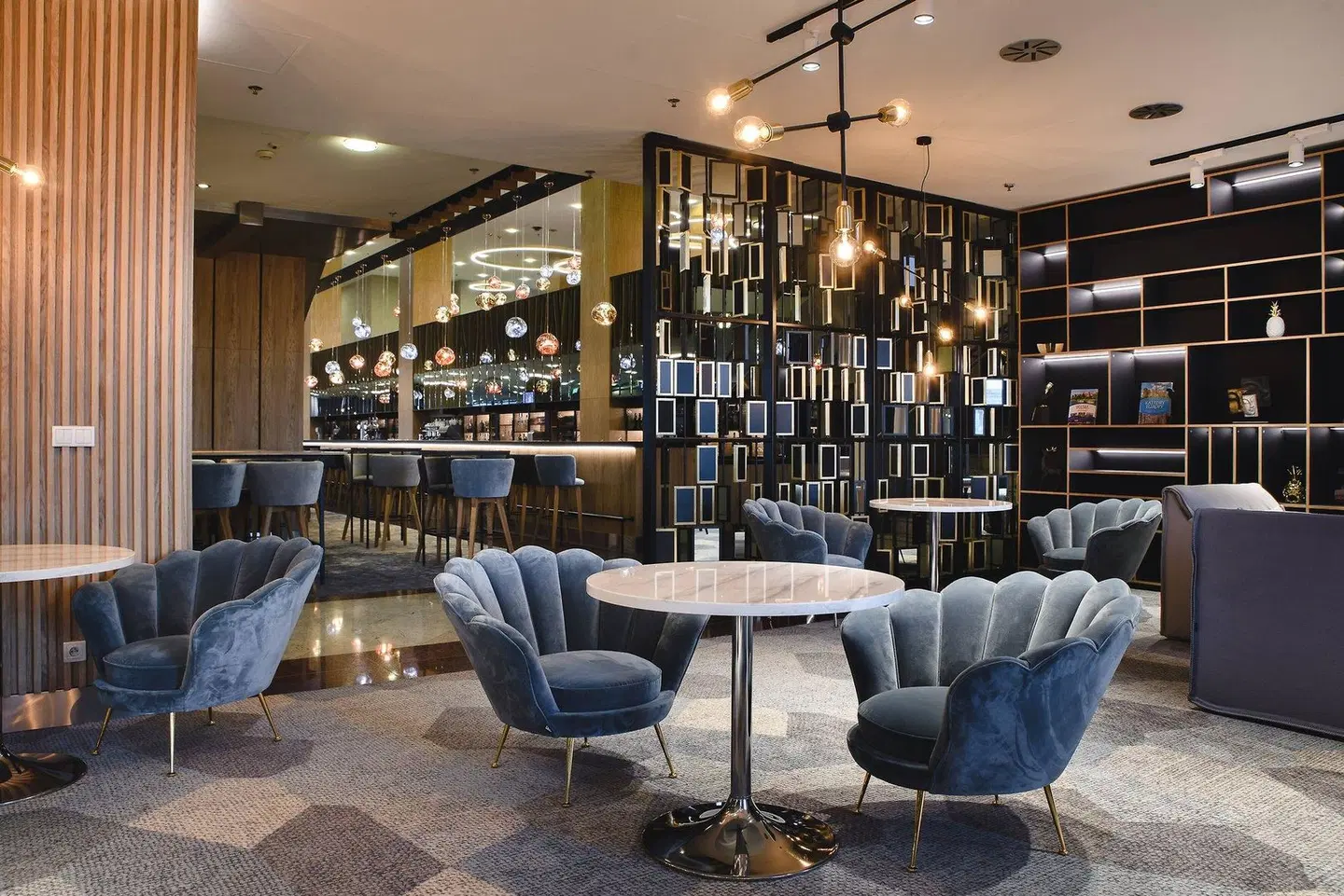 Courtyard by Marriott Warsaw Airport Bar