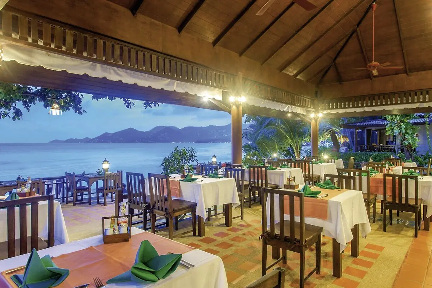 Baan Chaweng Beach Resort & Spa Restaurant