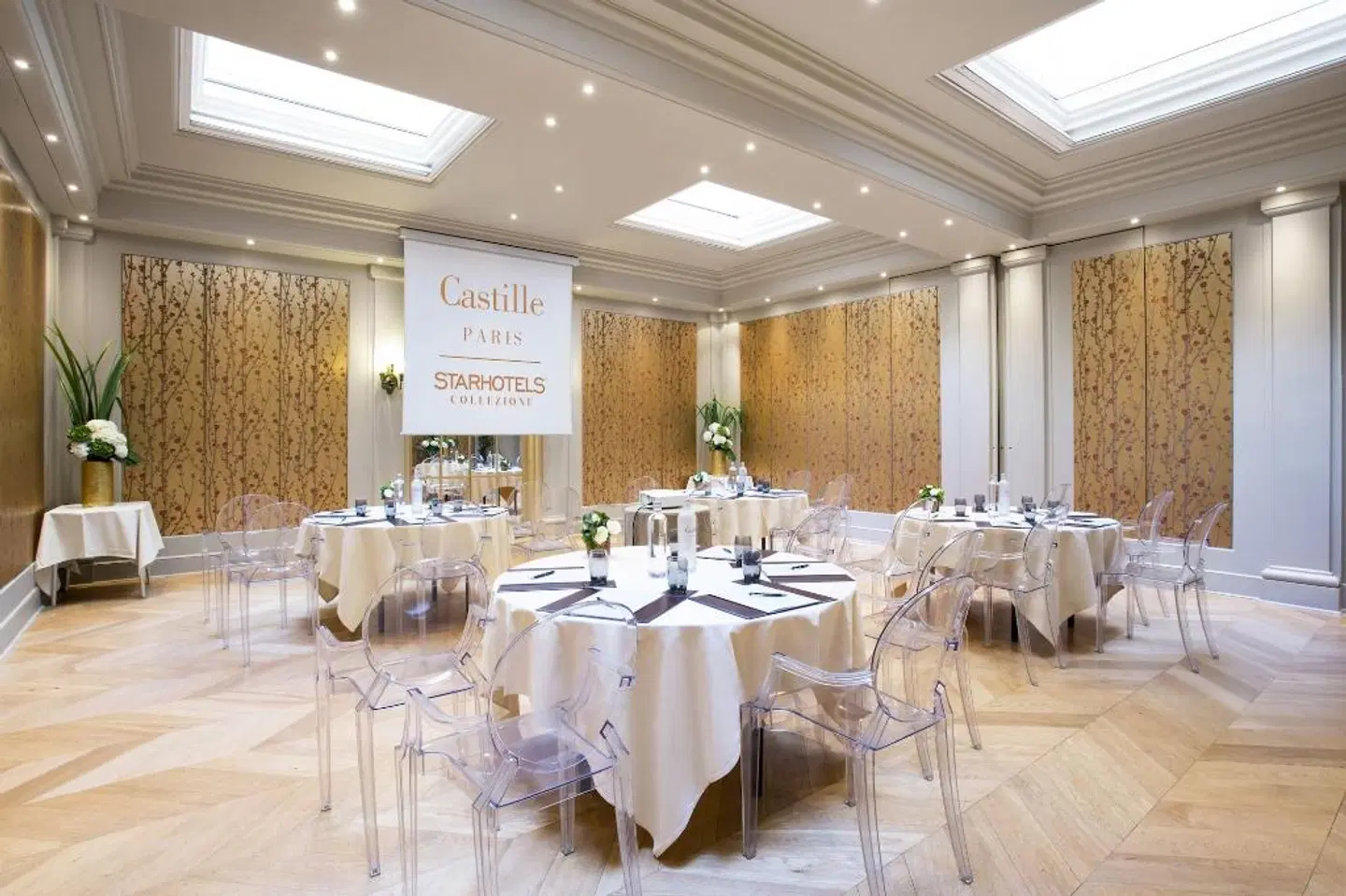 Castille Paris Konferenz
