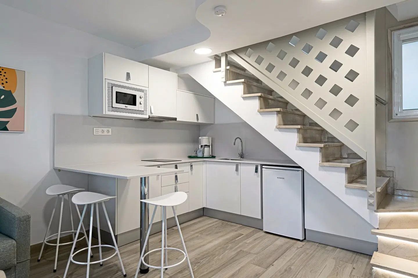 Cordial Green Golf Bar