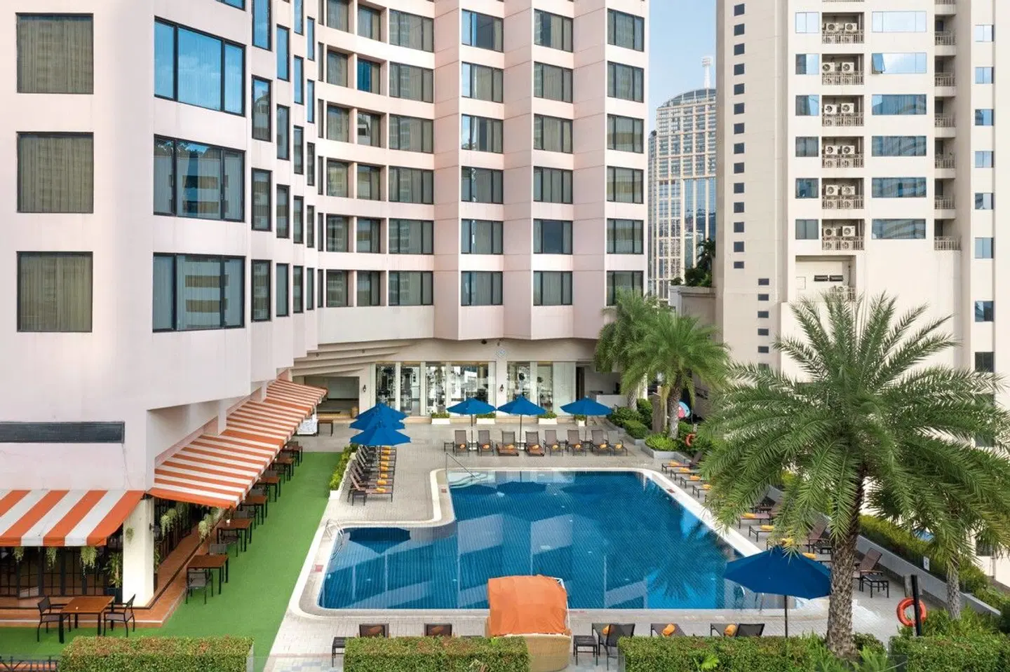 Rembrandt Hotel Bangkok EXTERIOR