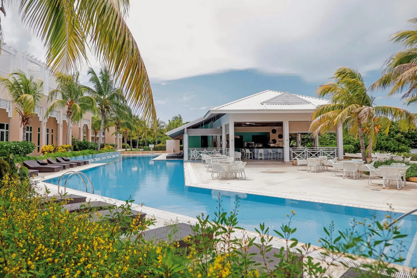 Playa Luxury Cayo Las Brujas OUTDOOR_POOL