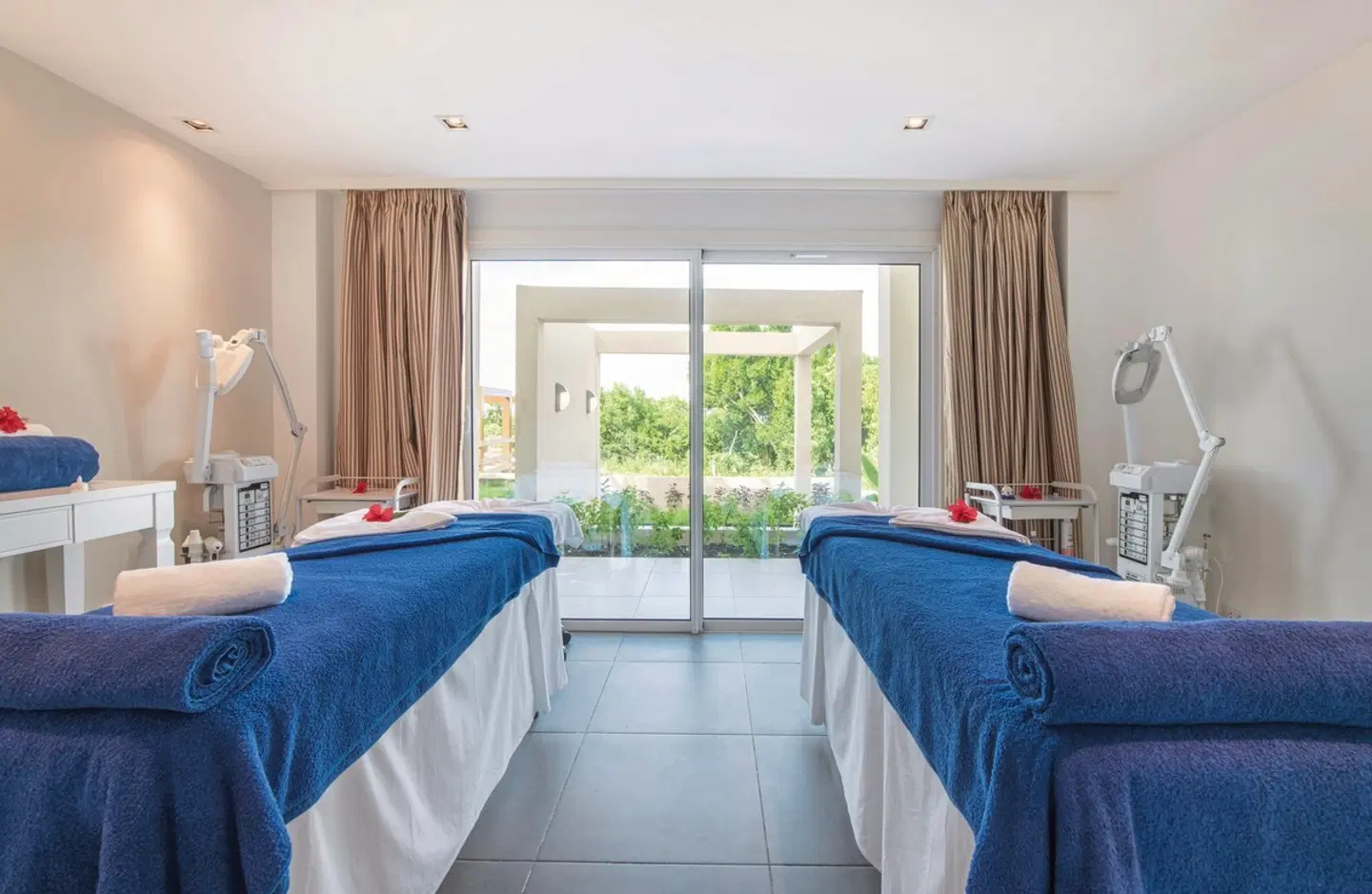 Playa Luxury Cayo Las Brujas ROOM_EXAMPLE