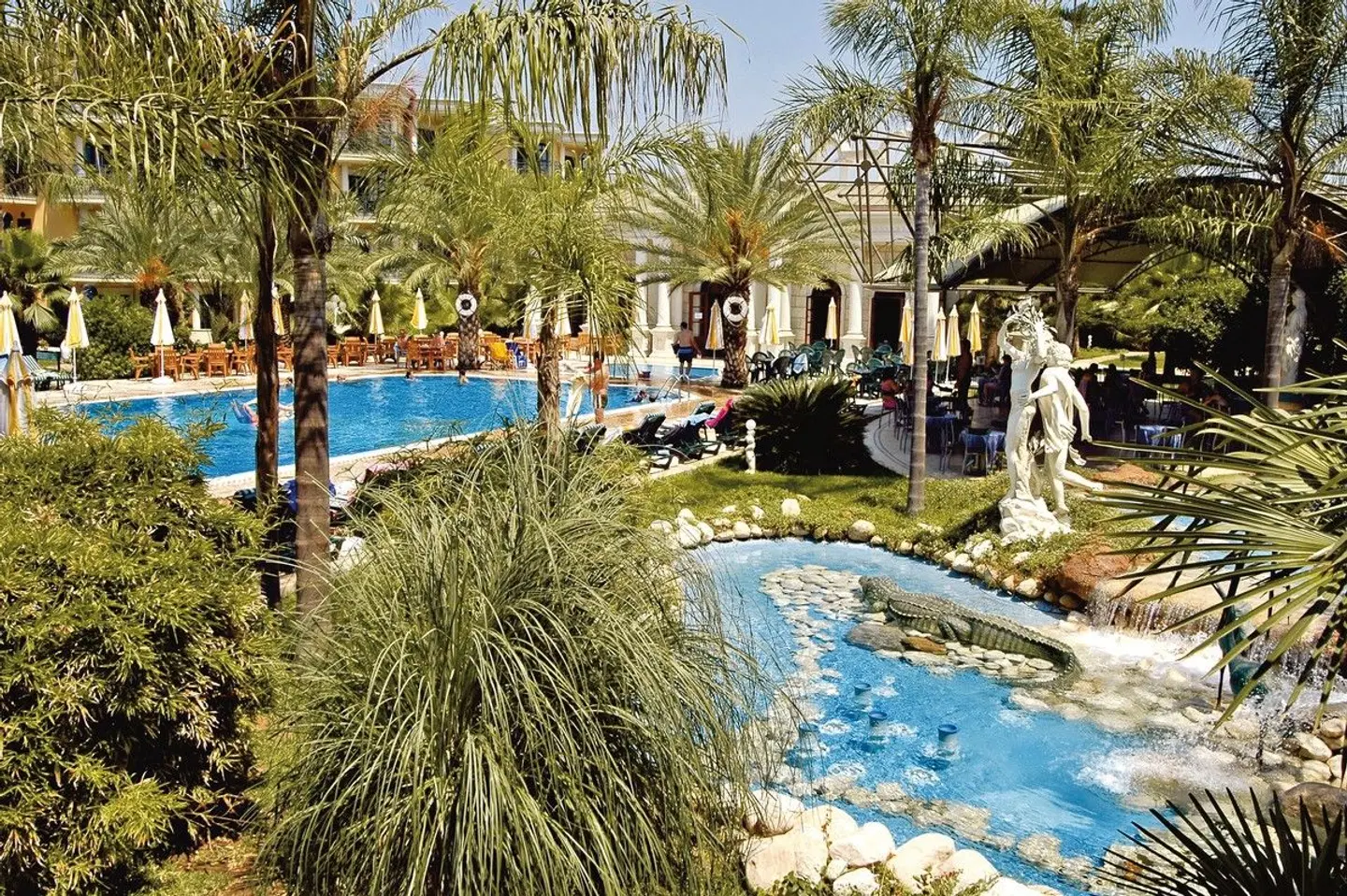 Yetkin Hotel OUTDOOR_POOL