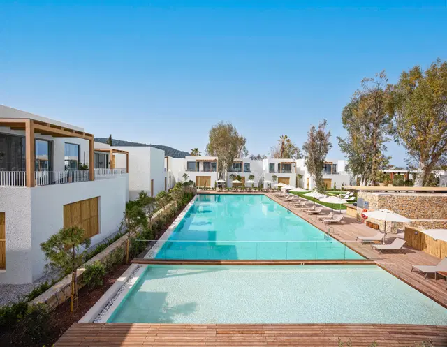 Voyage Torba OUTDOOR_POOL