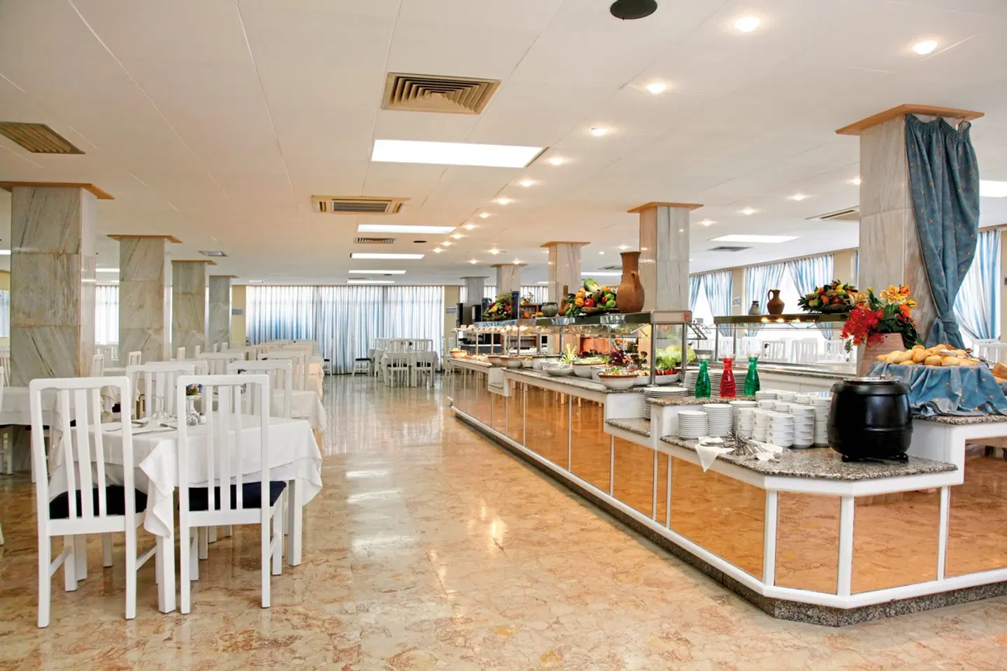 Alua Linda Mallorca Bar