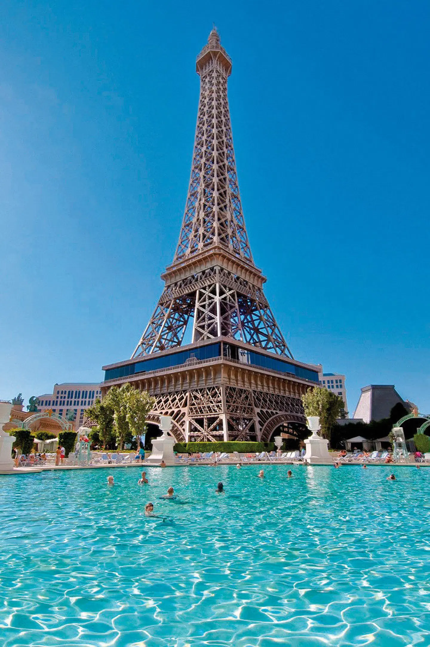 Paris Las Vegas OUTDOOR_POOL