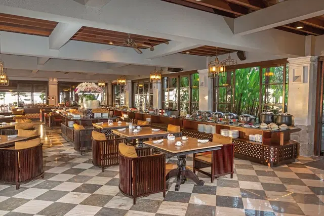 Puri Santrian Restaurant