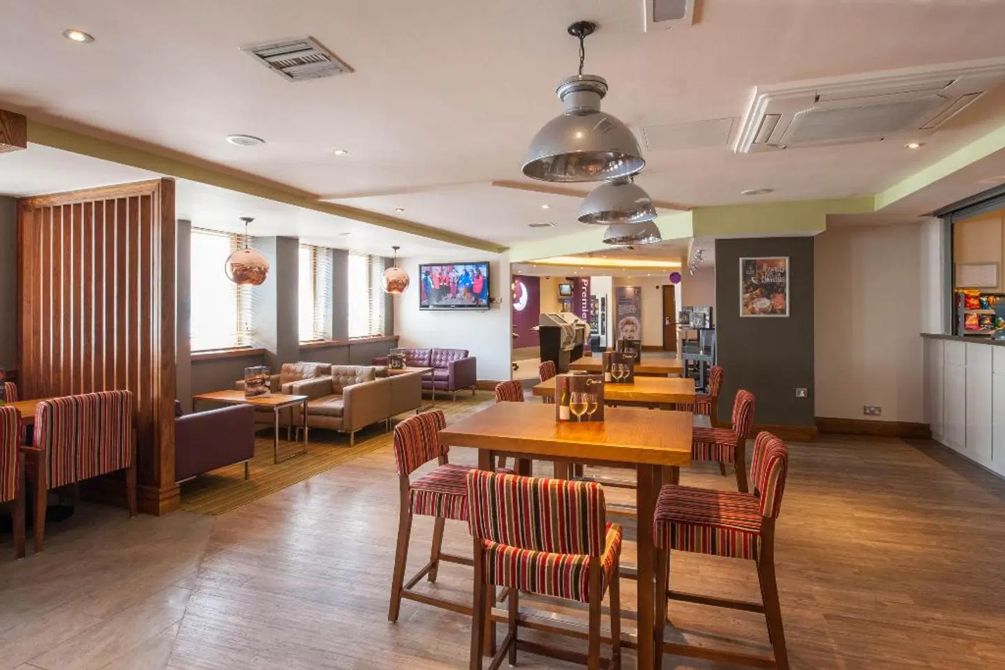 Premier Inn Brighton City Centre Bar
