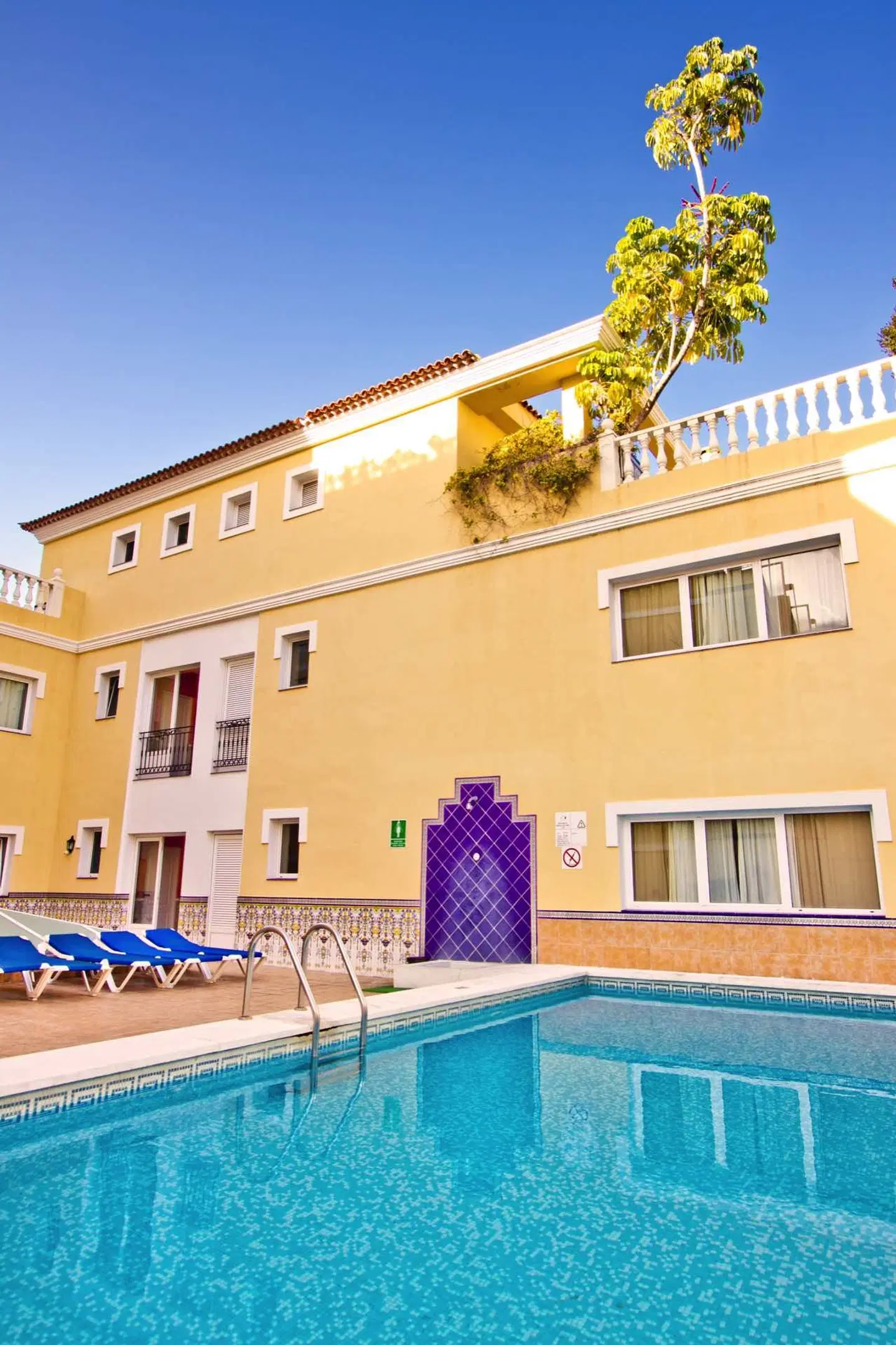 Hotel RF Astoria OUTDOOR_POOL