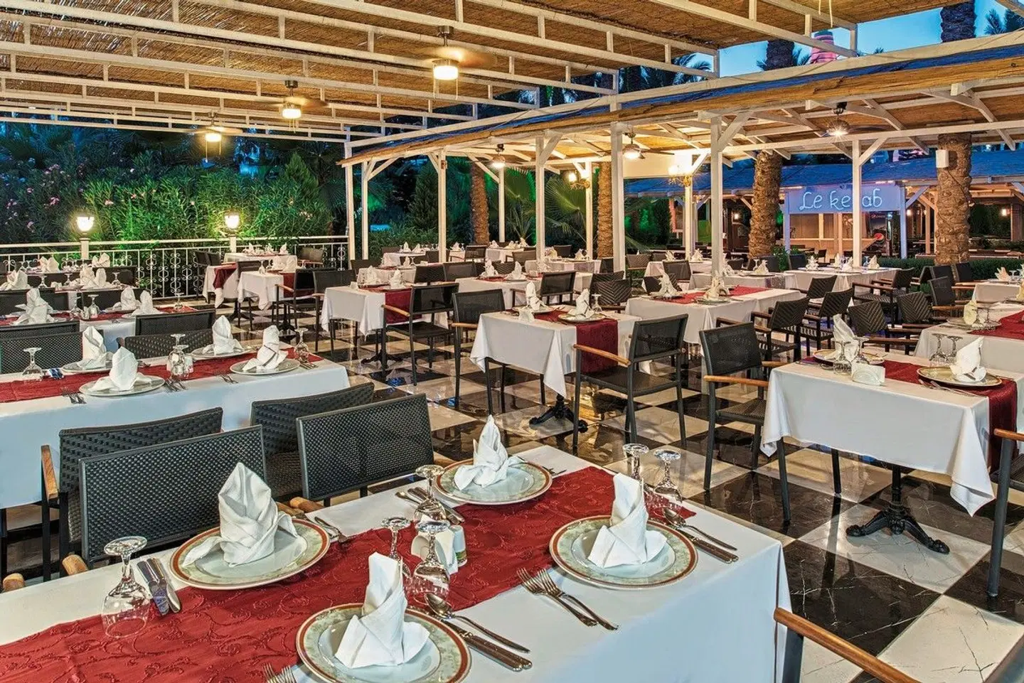 Delphin Diva Premiere Restaurant