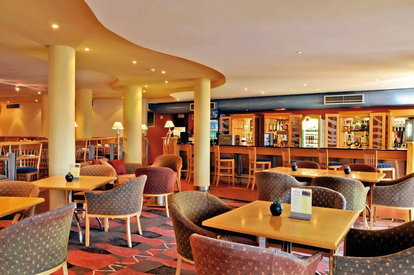 Protea Hotel by Marriott Knysna Quays LOUNGE_LOBBY