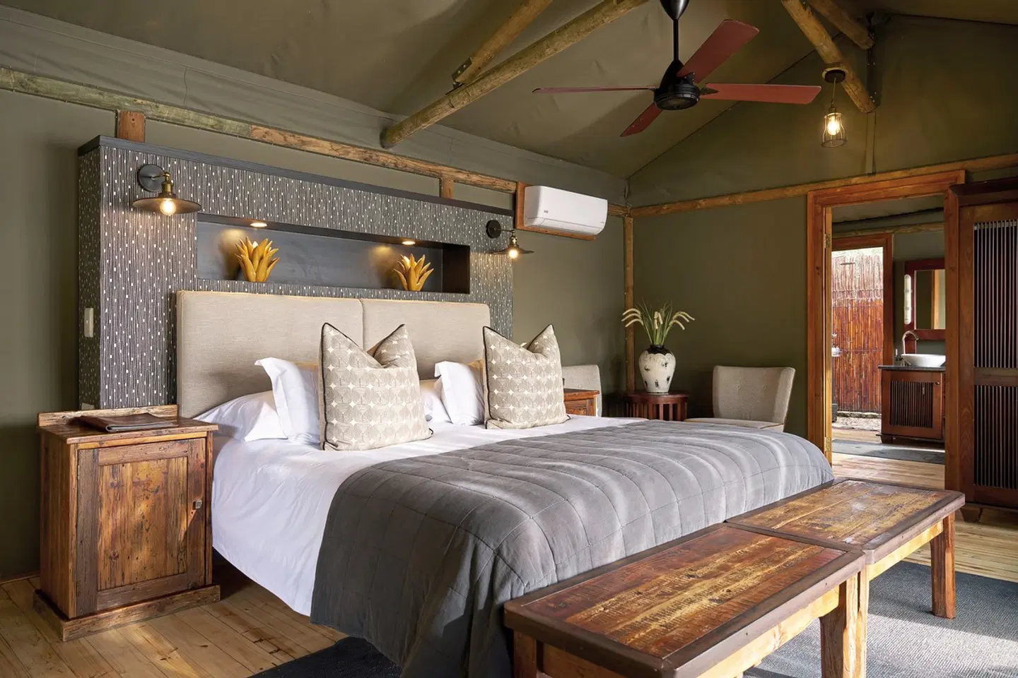 Buffelsdrift Game Lodge ROOM_EXAMPLE