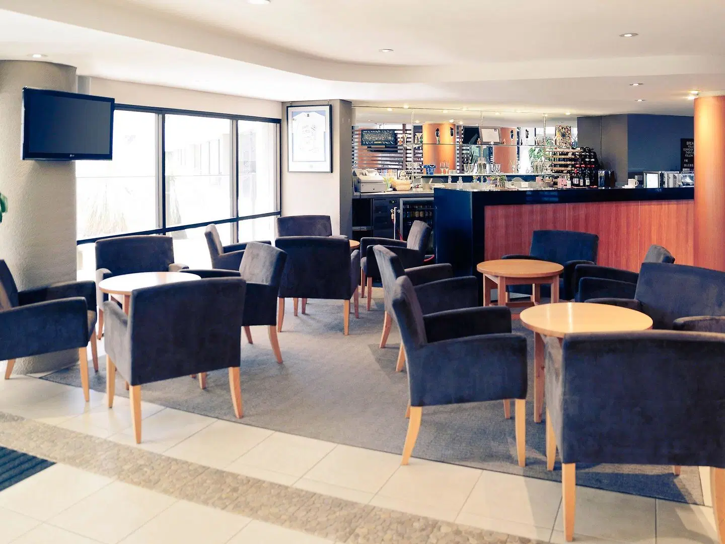 Mercure Penrith Bar