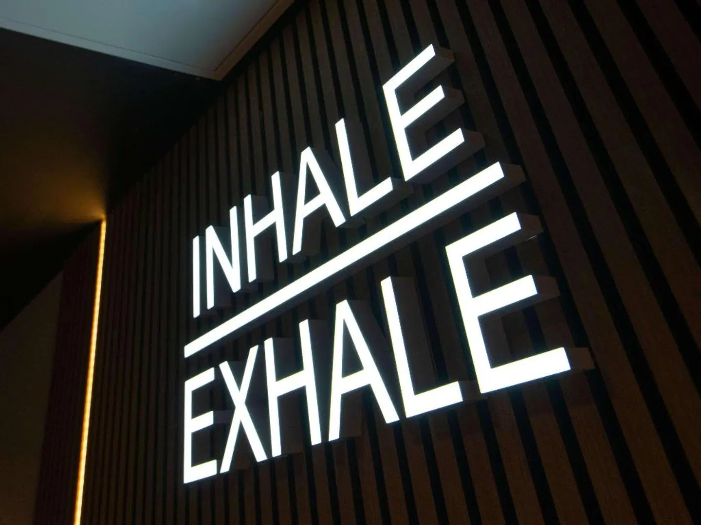 ibis London Gatwick Airport EXTERIOR