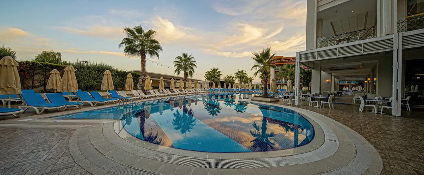 Diamond Elite Hotel & Spa OUTDOOR_POOL