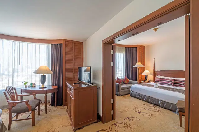 Century Park ROOM_EXAMPLE