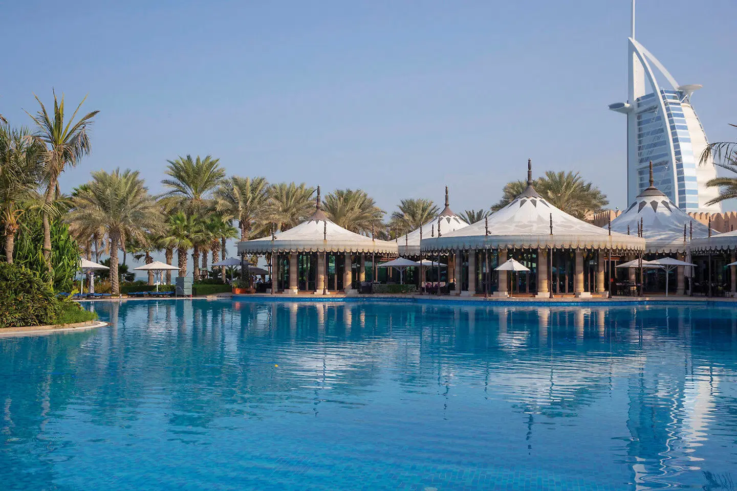 Jumeirah Al Qasr OUTDOOR_POOL
