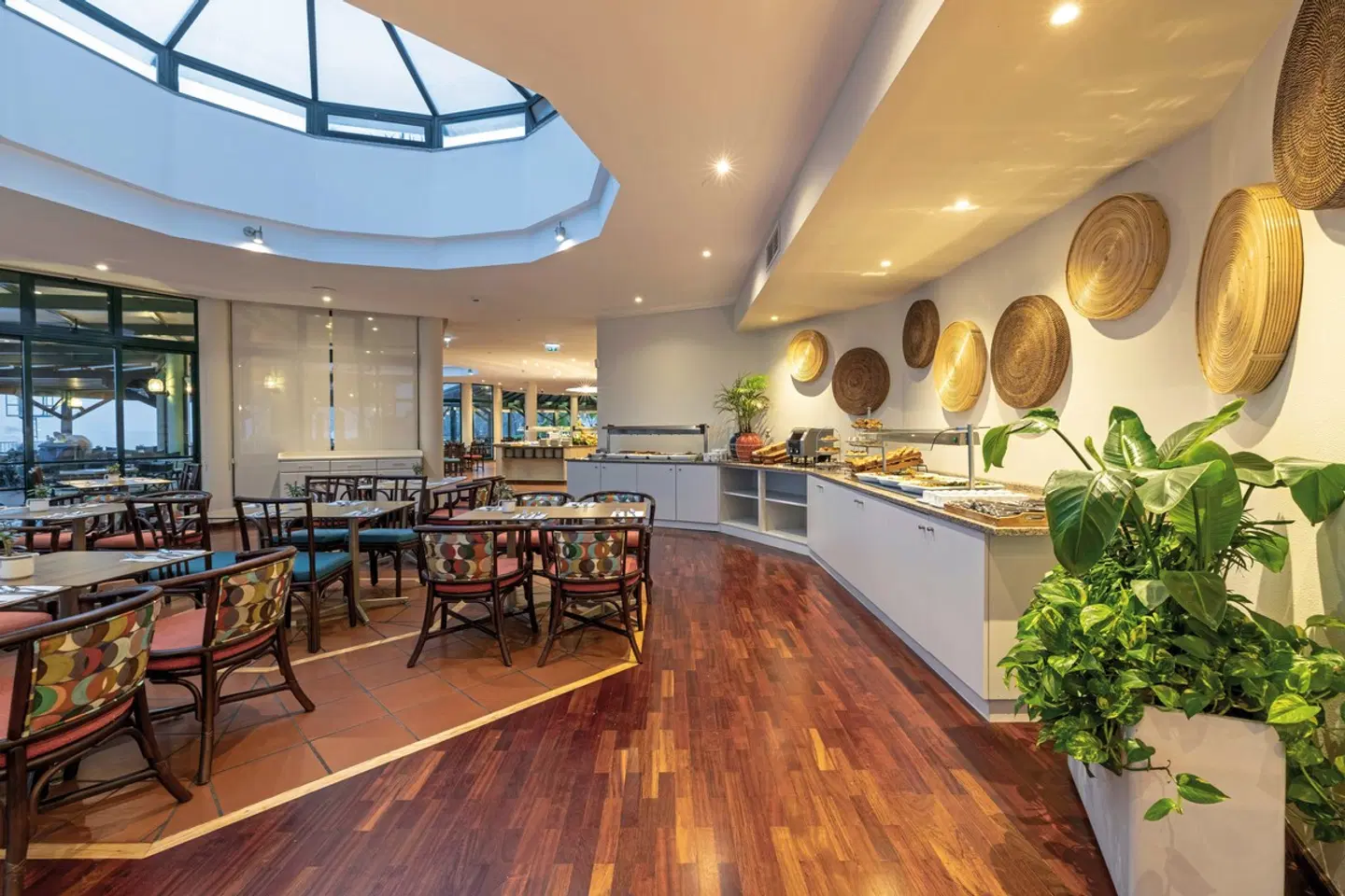 Pestana Ocean Bay All Inclusive Bar