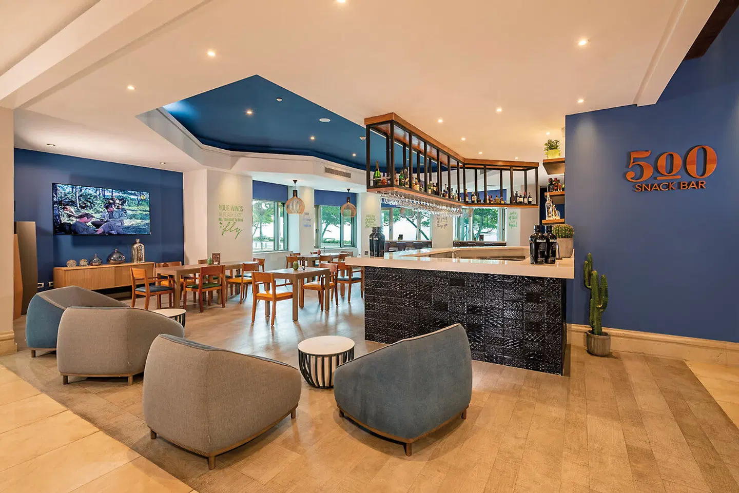 Catalonia Santo Domingo Bar