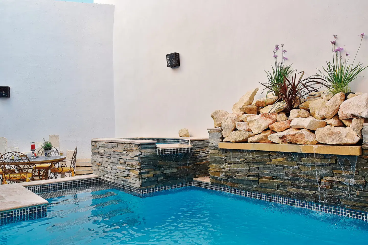 Chapel 5 Boutique Suites Hallenbad