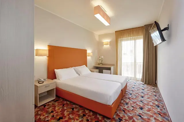 Royal Village ROOM_EXAMPLE