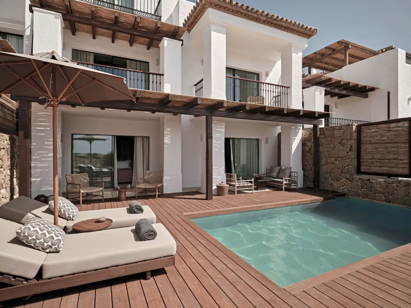 OKU Andalusia EXTERIOR