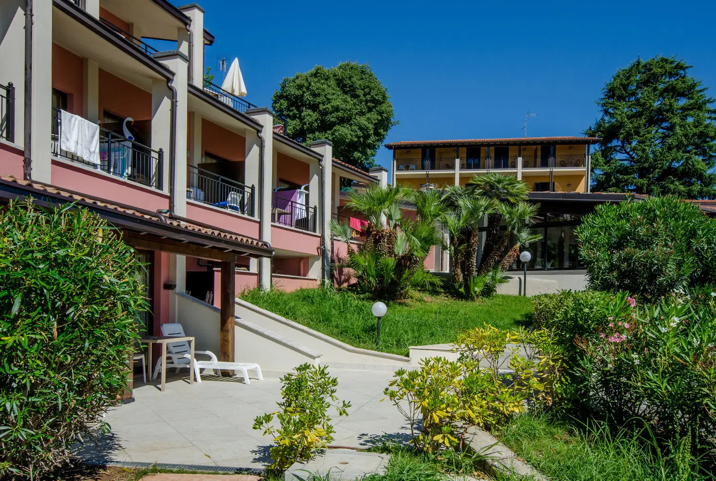 Hotel Belvedere Manerba EXTERIOR