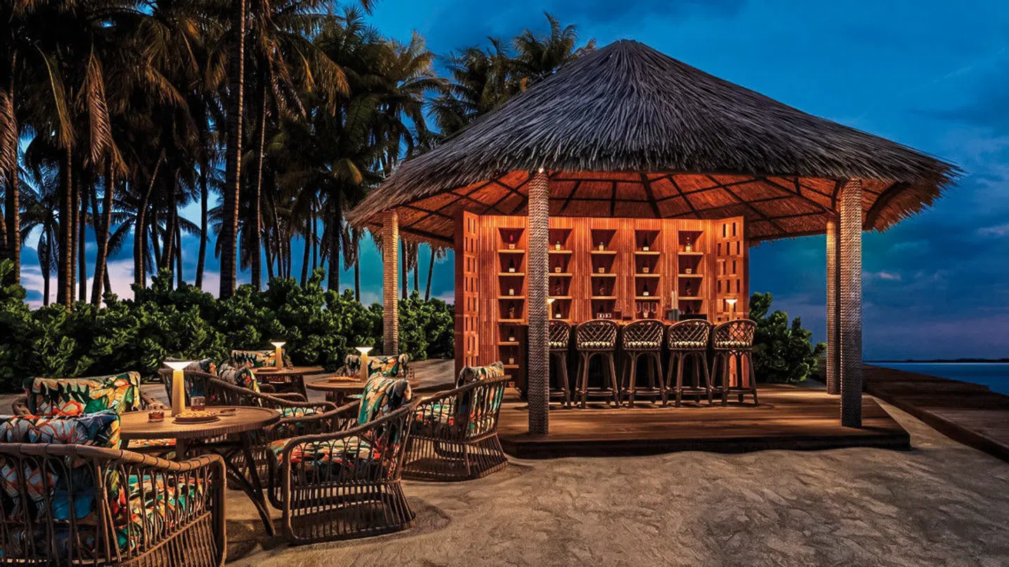 NH Collection Maldives Reethi Resort Terrasse