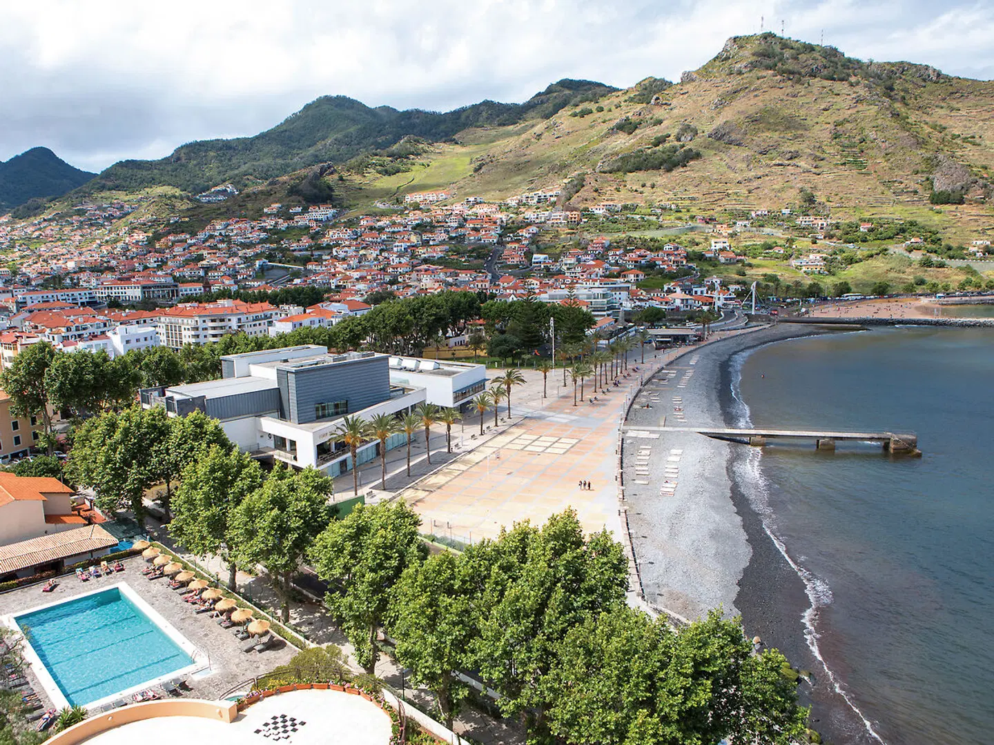 Dom Pedro Madeira Strand