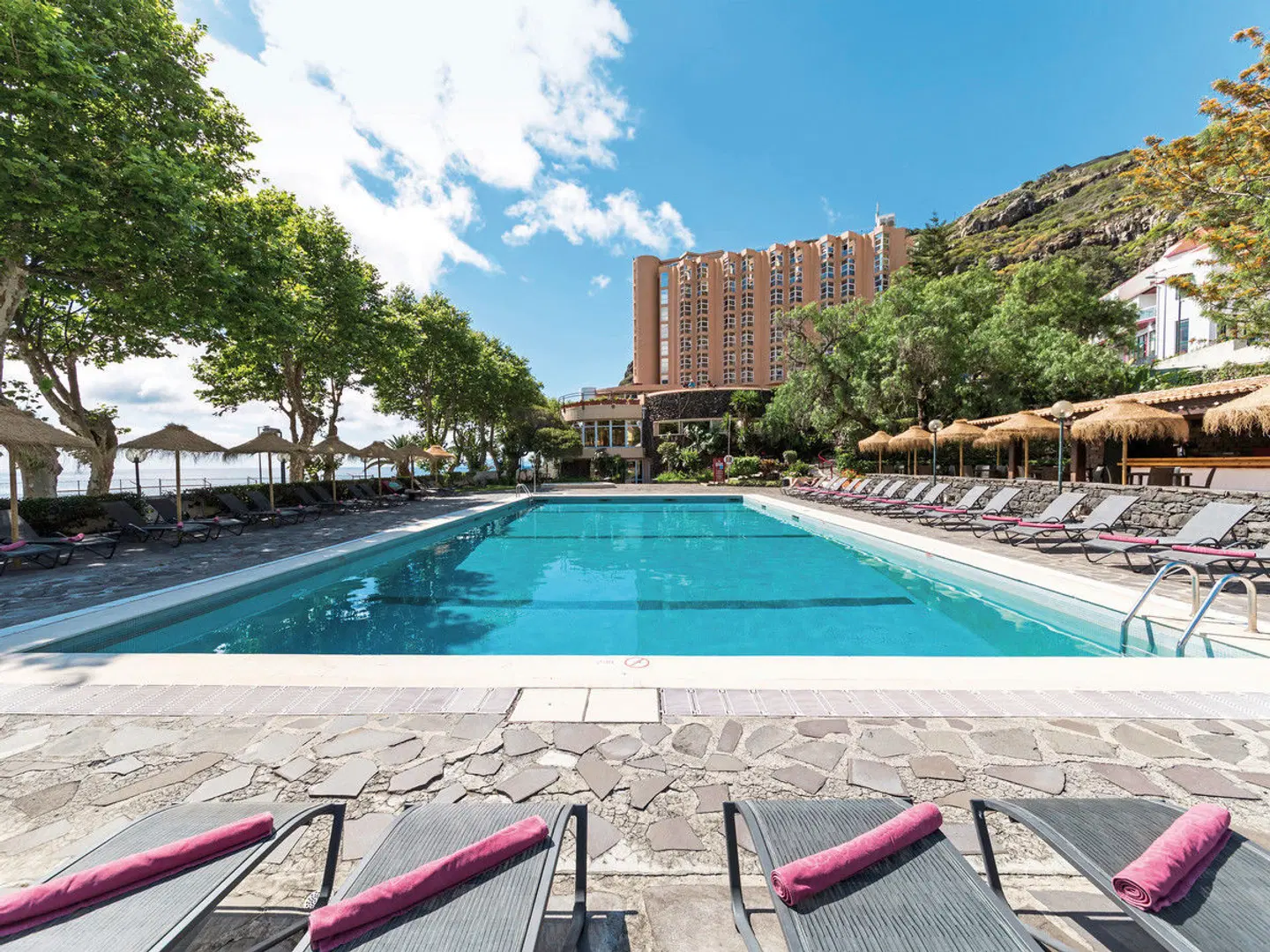 Dom Pedro Madeira OUTDOOR_POOL