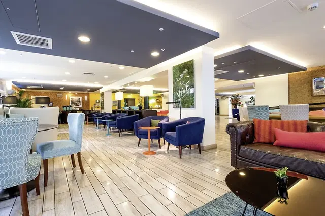 Vive Hotel Waikiki Bar