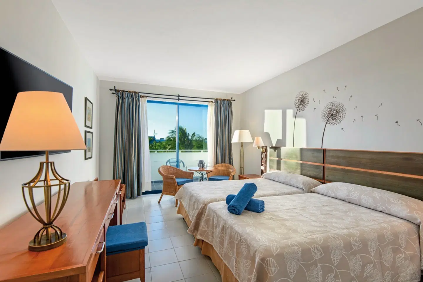 Aston Costa Verde ROOM_EXAMPLE