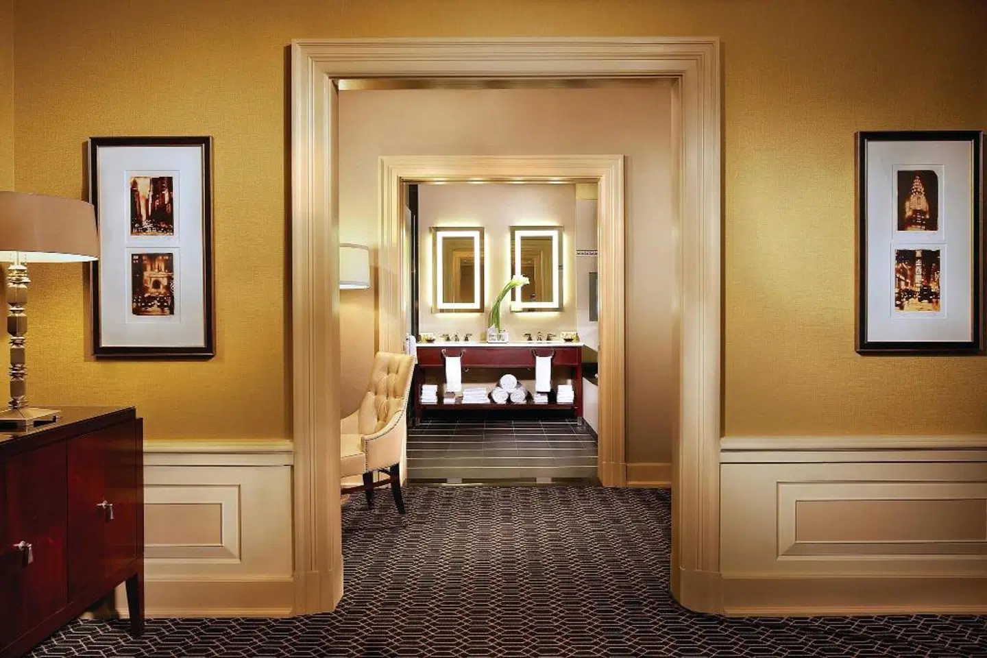 The Algonquin Hotel Times Square, Autograph Collection LOUNGE_LOBBY