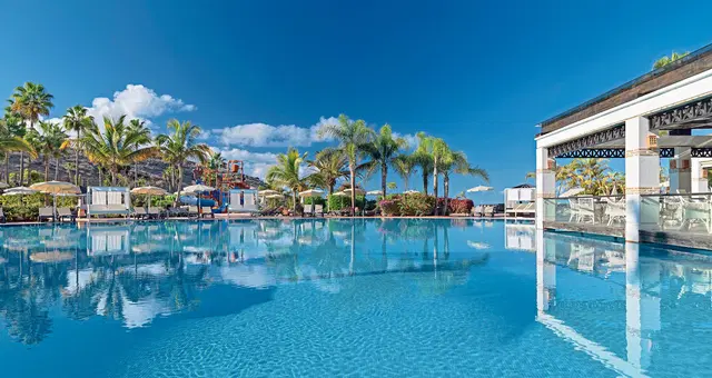 H10 Costa Adeje Palace OUTDOOR_POOL