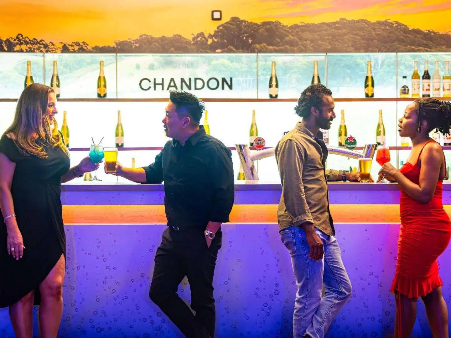 Novotel Perth Langley Hotel PEOPLE