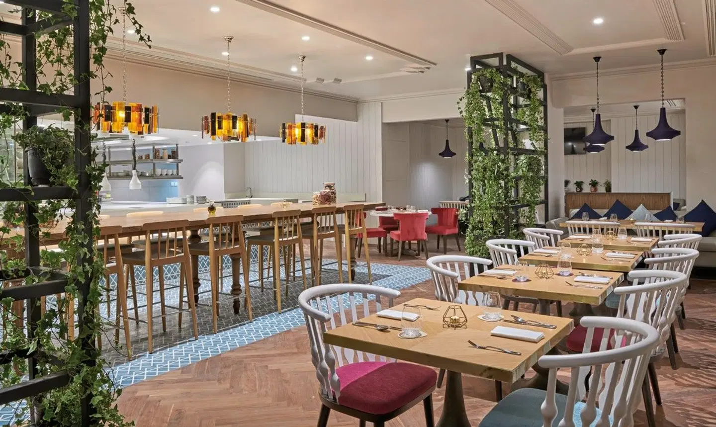 Hilton Salwa Beach Resort & Villas Restaurant