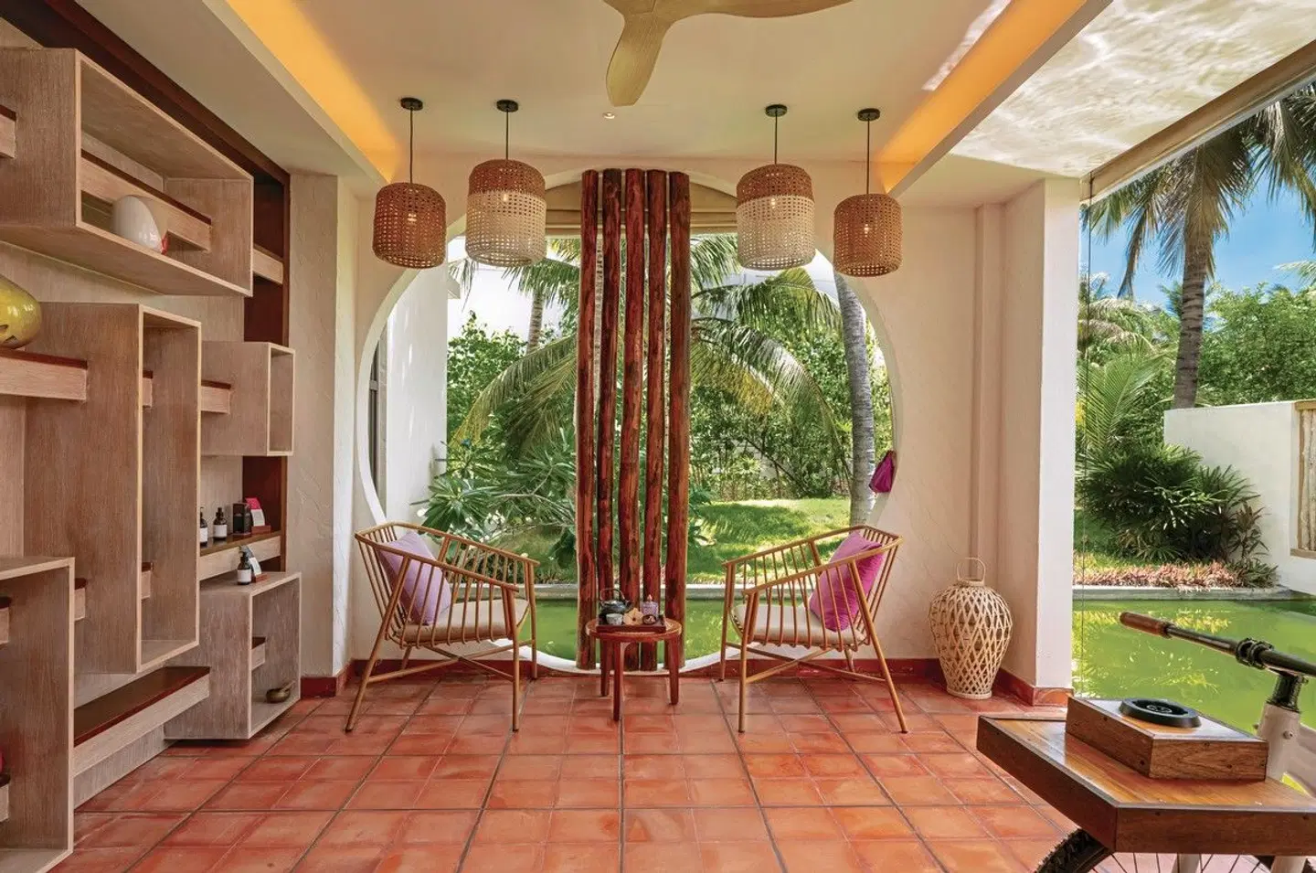 OBLU XPERIENCE Ailafushi LOUNGE_LOBBY