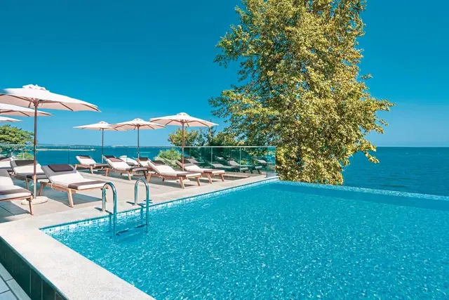 GRIFID Metropol OUTDOOR_POOL