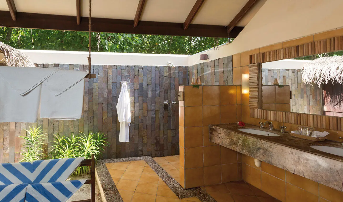 Filitheyo Island Resort ROOM_EXAMPLE