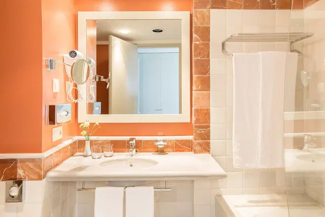 Hipotels Flamenco Conil Badezimmer