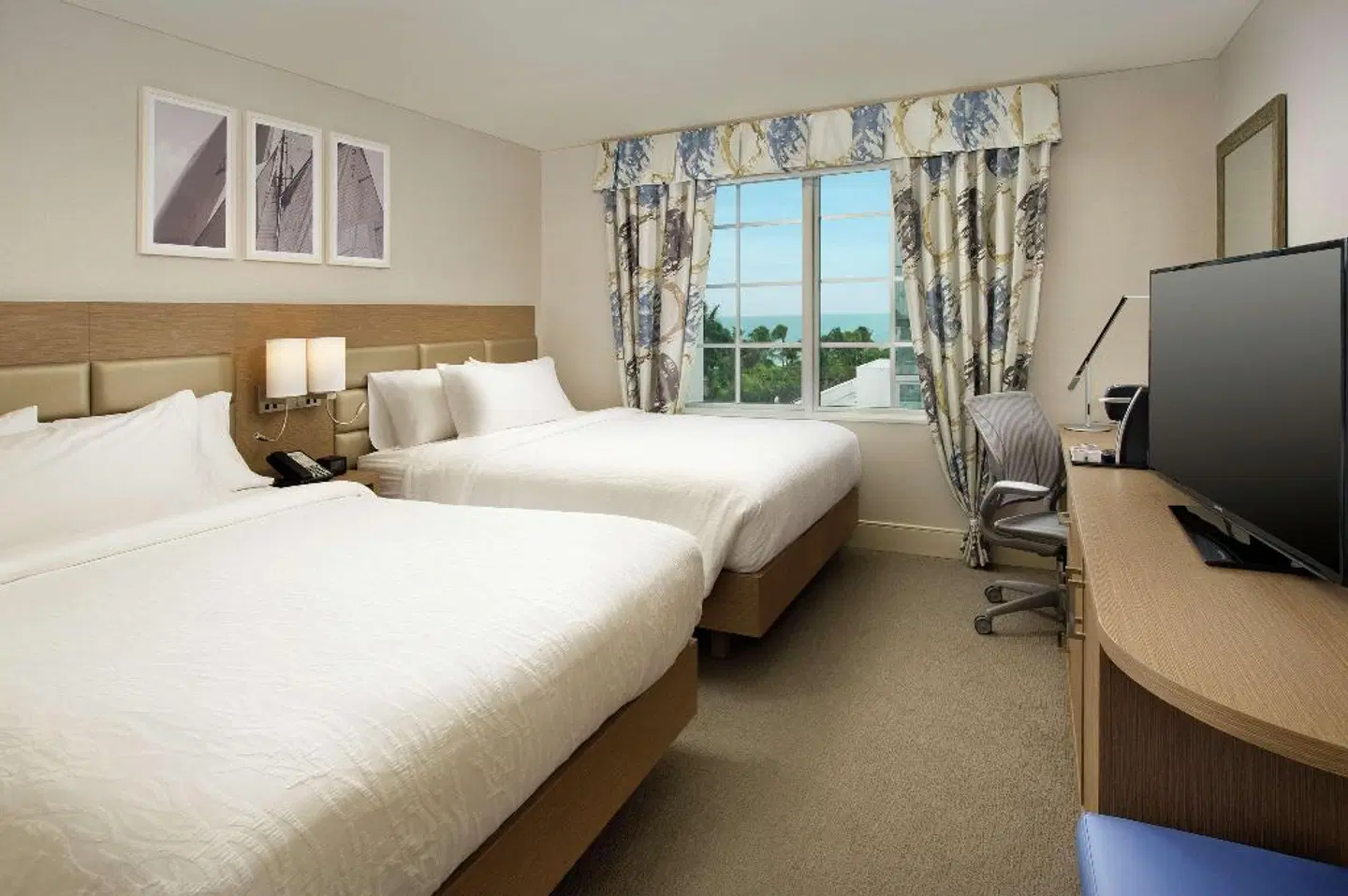 Hilton Garden Inn Miami South Beach ROOM_EXAMPLE