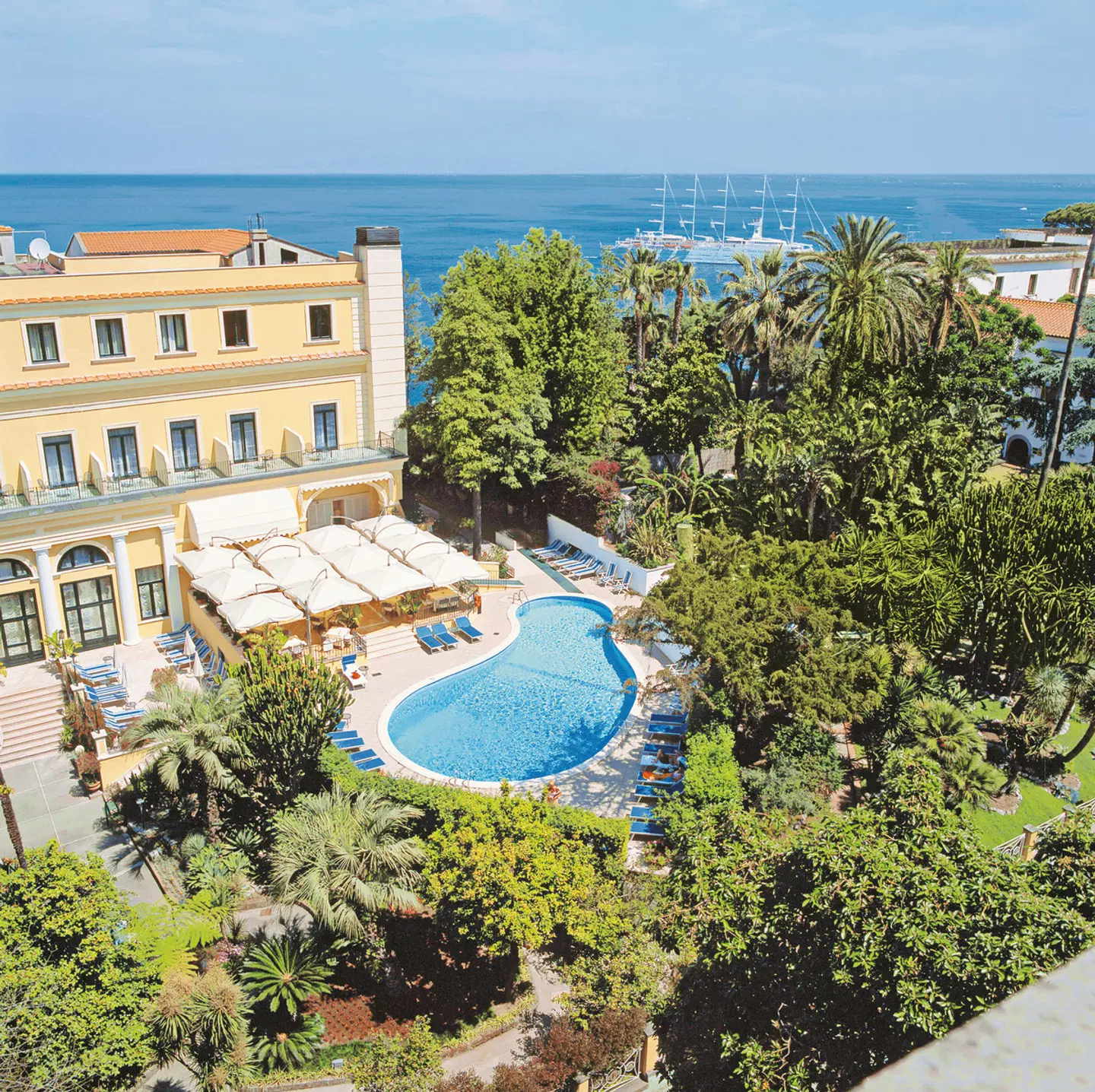 Imperial Tramontano EXTERIOR