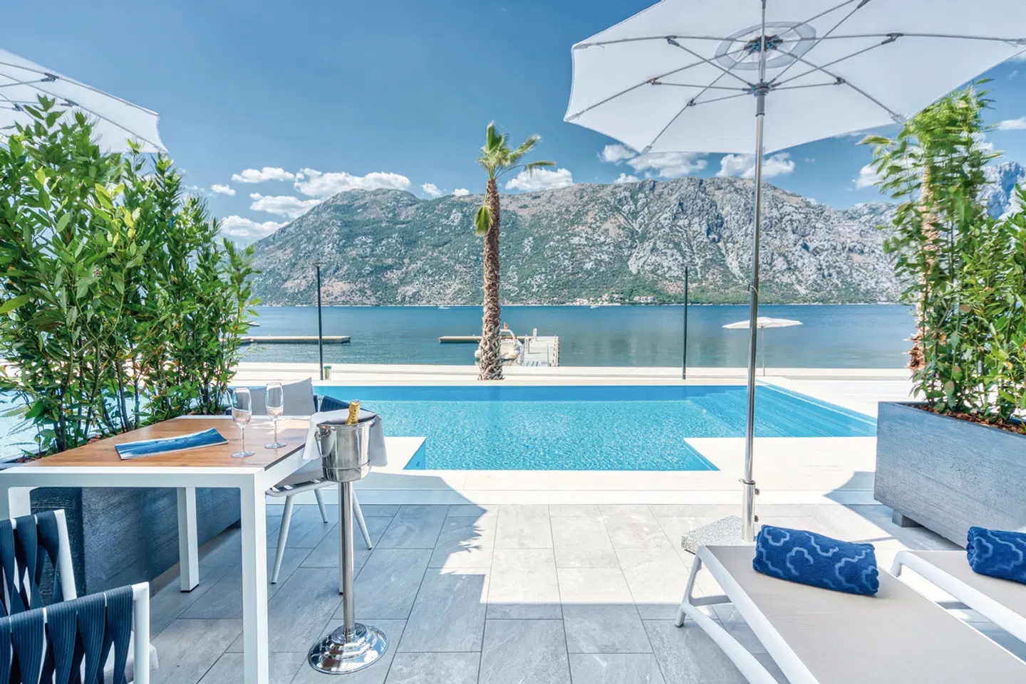 Hyatt Regency Kotor Bay Resort OUTDOOR_POOL