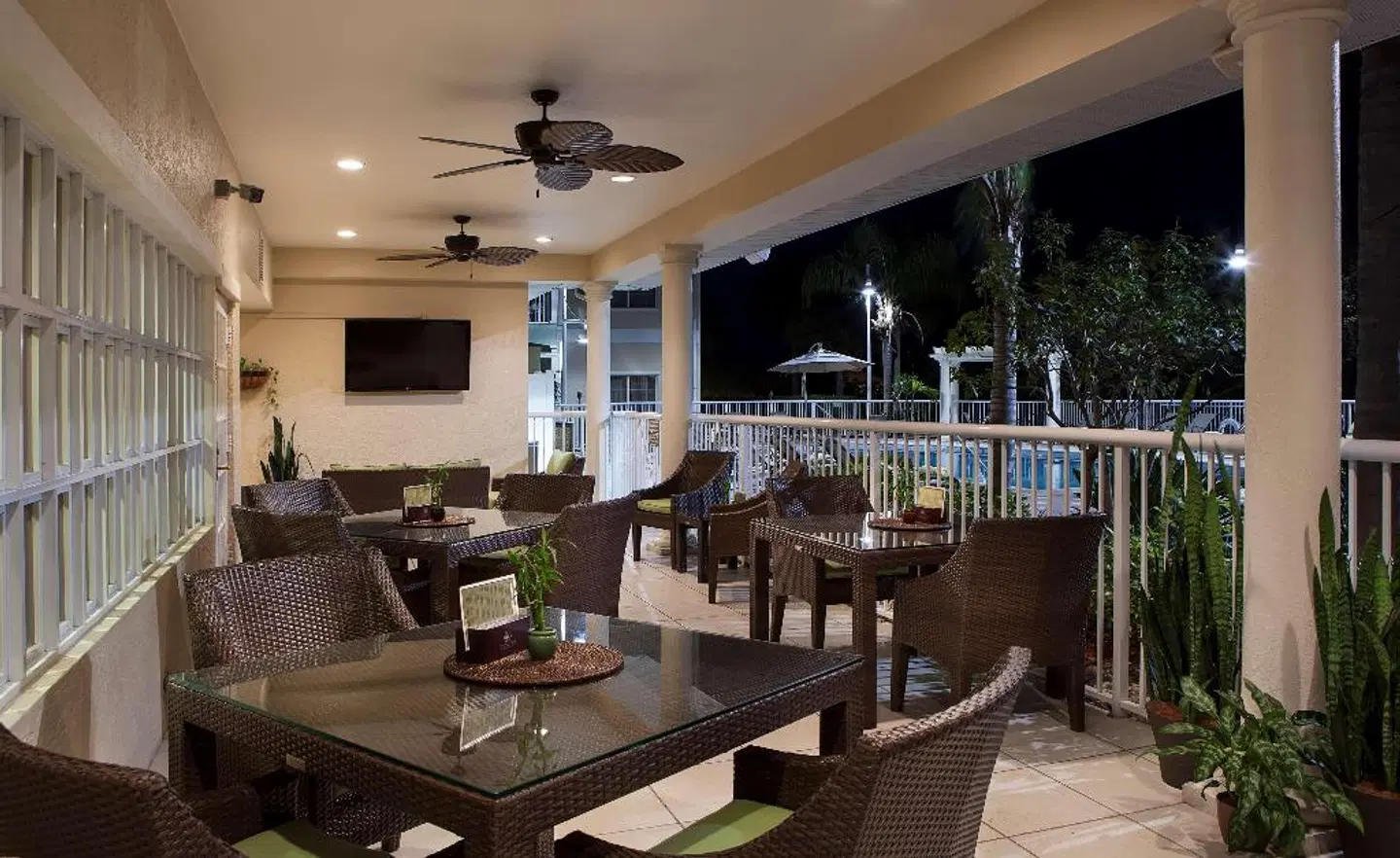 DoubleTree Suites by Hilton Naples Restaurant