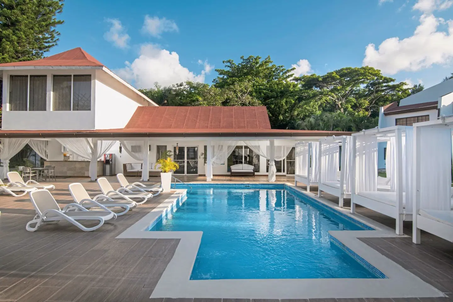 BlueBay Villas Doradas OUTDOOR_POOL